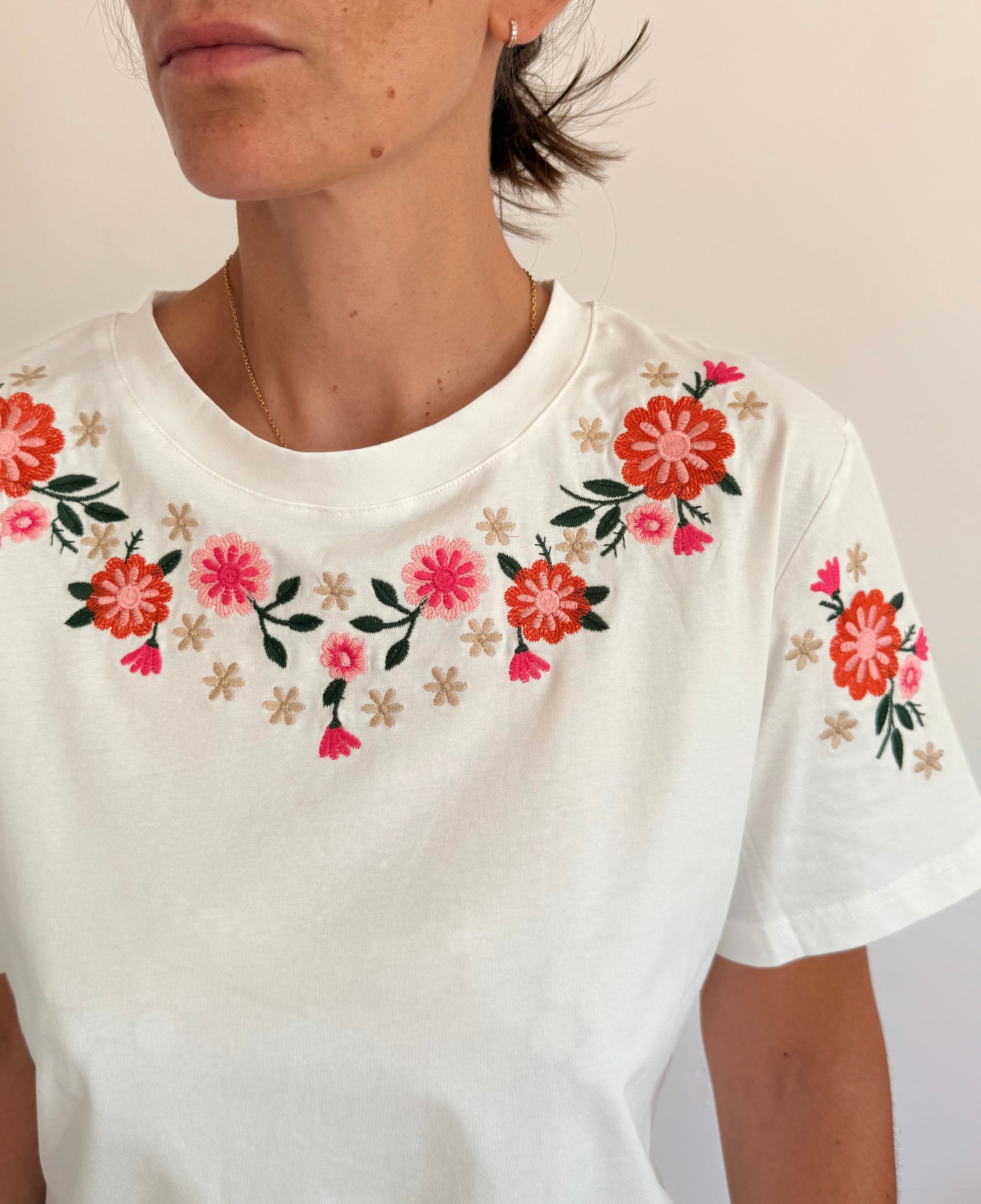 T-shirt brodé Andrea