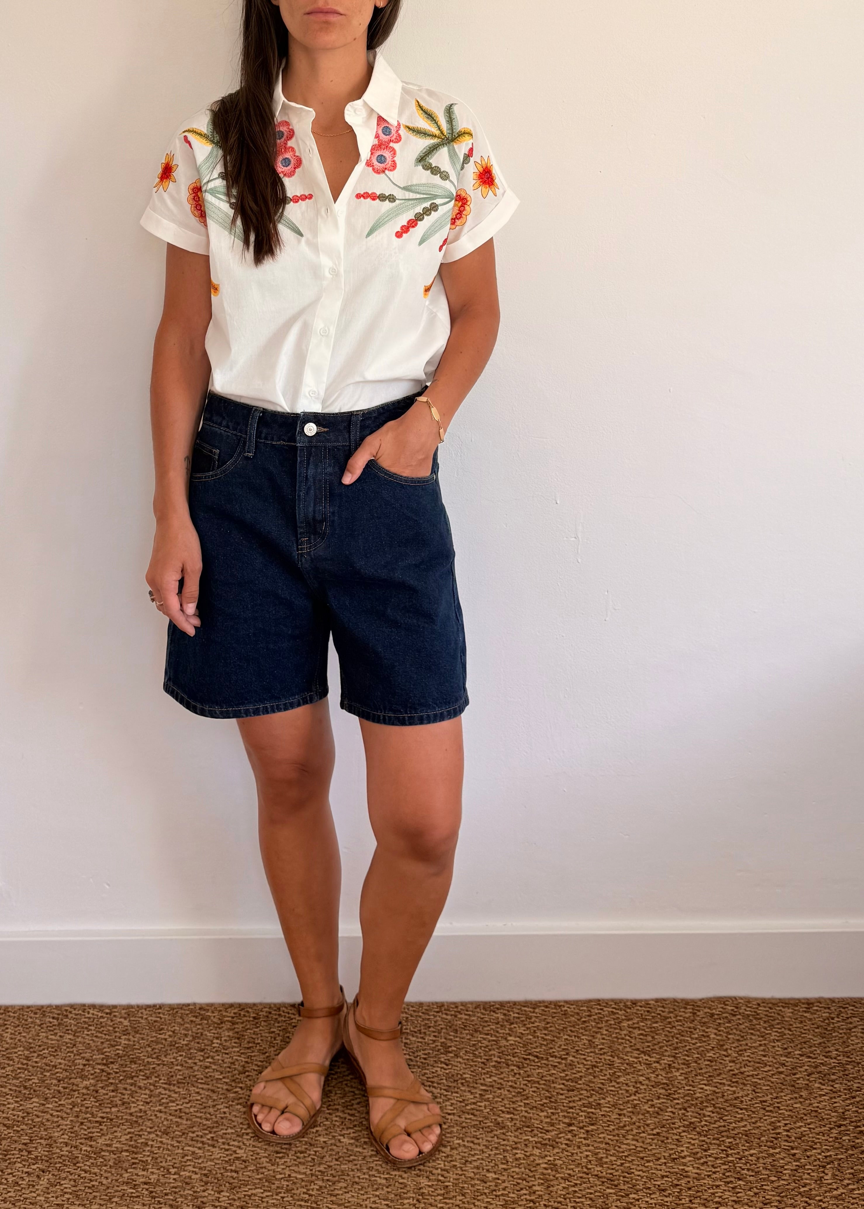 Chemise brodée fleurie Agathe